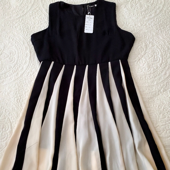 👀50% OFF‼️🖤🤍 NWT👗Beautiful Leo Rosi black and beige dress - Picture 4 of 9